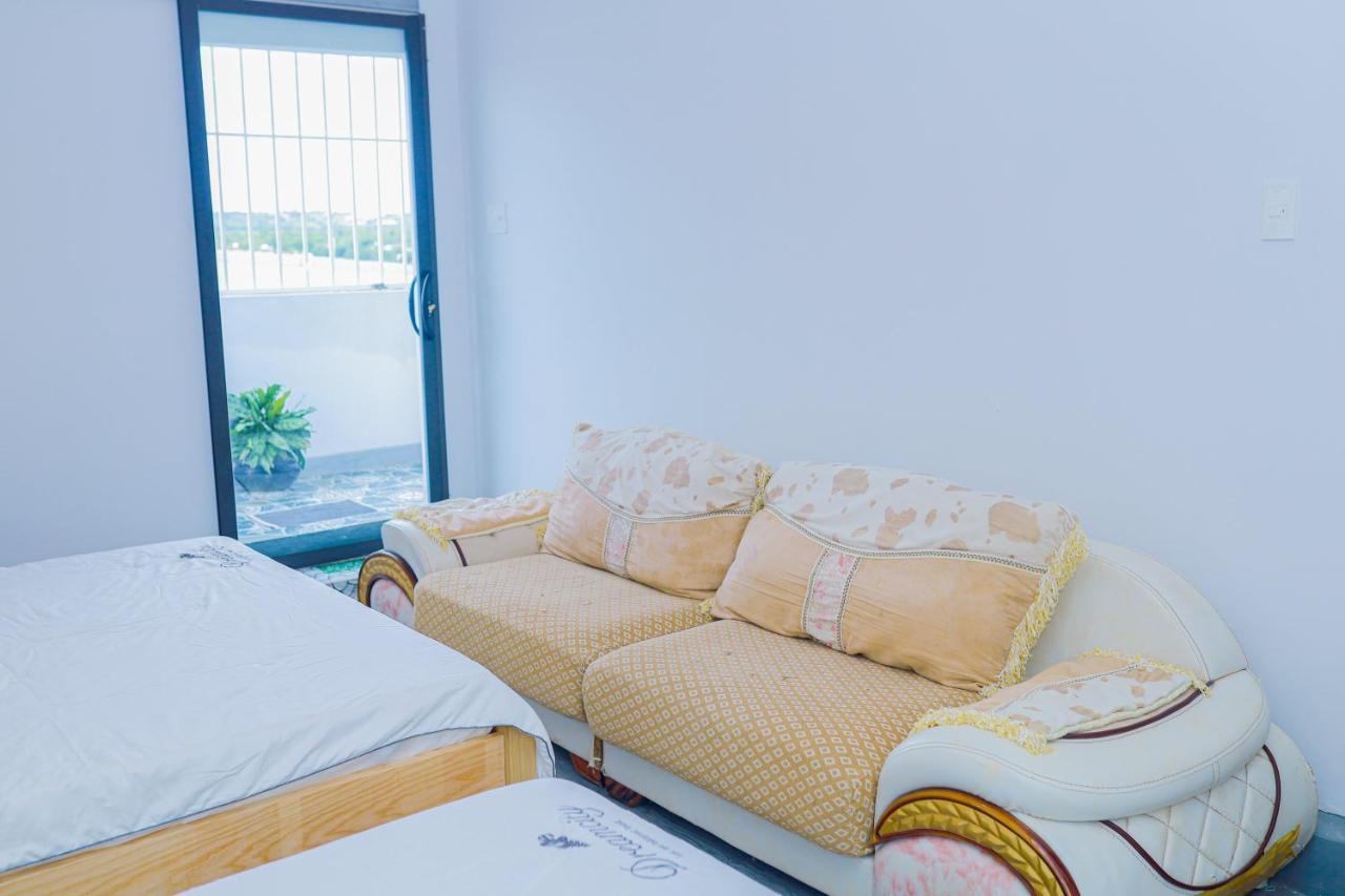Gio Homestay - Pleiku Eksteriør bilde